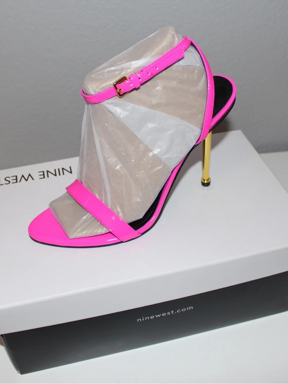 Nine West bold hot